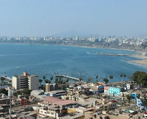 Vier prä-Inka Gräber in Lima entdeckt