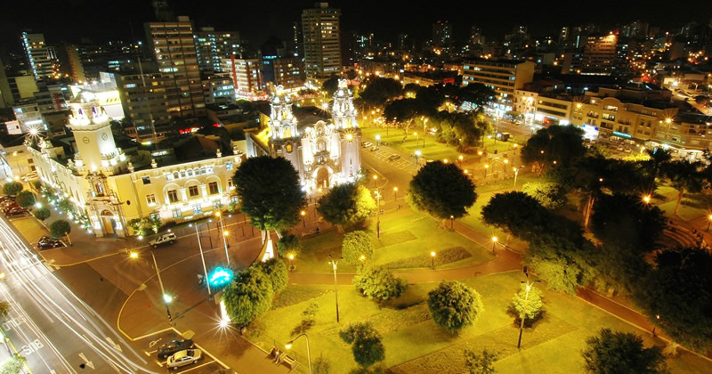 Der Parque Kennedy in Miraflores - Limas moderne Seite