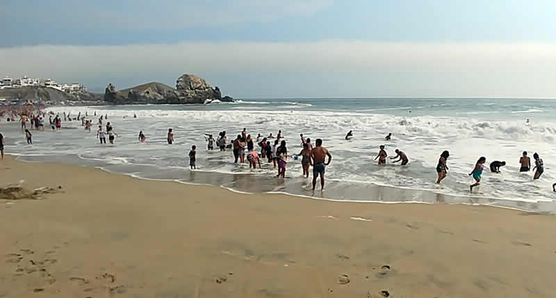 Punta Negra - Surfen, Baden, Hohe Wellen und Strände