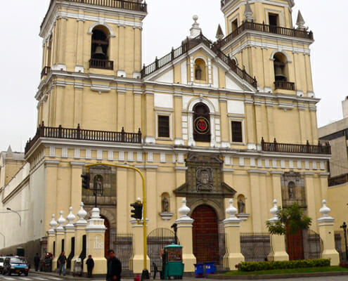 Iglesia San Pedro in Lima, ein Muss für alle Reisenden