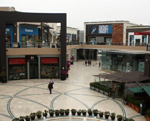 Führendes Einkaufszentrum Perus: Jockey Plaza