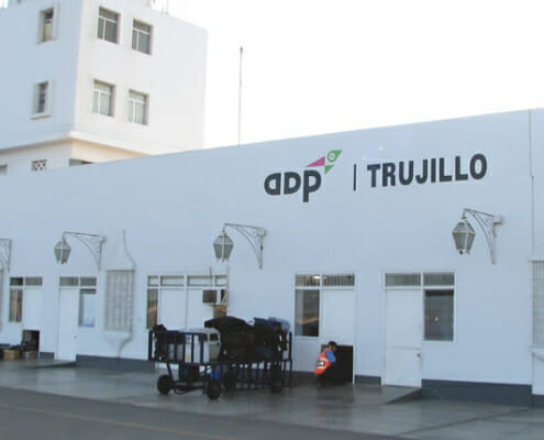 Der Flughafen Trujillo: Aeropuerto Internacional Capitán FAP Carlos Martínez de Pinillos