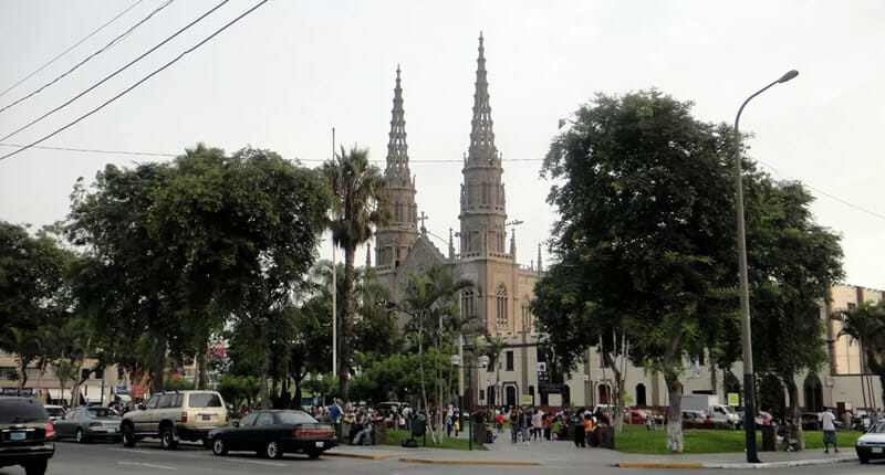 Iglesia de San José - Wahrzeichen des Bezirks Jesús María