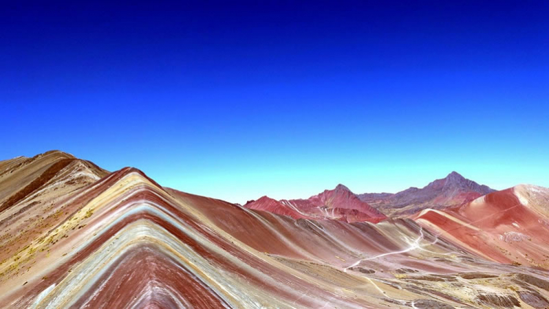 Vinicunca der Regenbogenberg in Peru