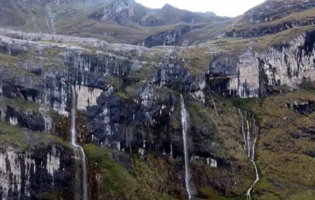 Die Vier Wasserfälle von Umaturco – Naturwunder in Apurímac