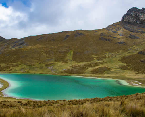 Laguna Verdeccocha: una maravilla natural verde esmeralda en Ayacucho