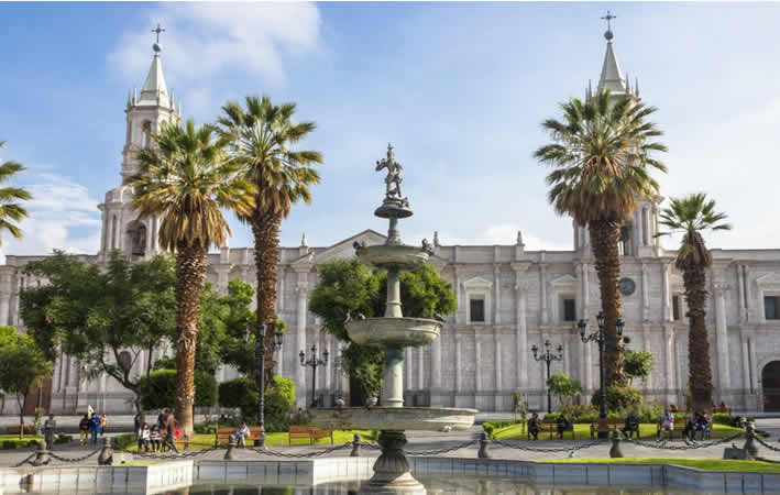 Plaza de Armas de Arequipa: el corazón de la ciudad blanca