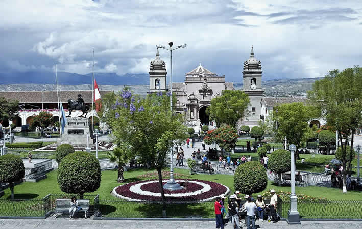 Santa Ana en Ayacucho: barrio artesanal y centro del arte popular peruano