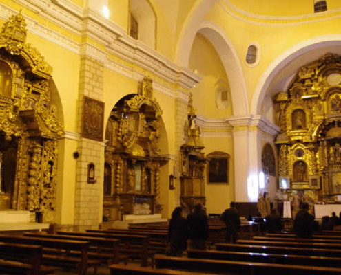 Iglesia Santo Domingo – Esplendor barroco e historia mística en el corazón de Ayacucho