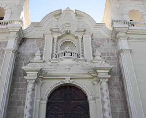 Iglesia Santa Marta – Patrimonio religioso en el corazón de Arequipa