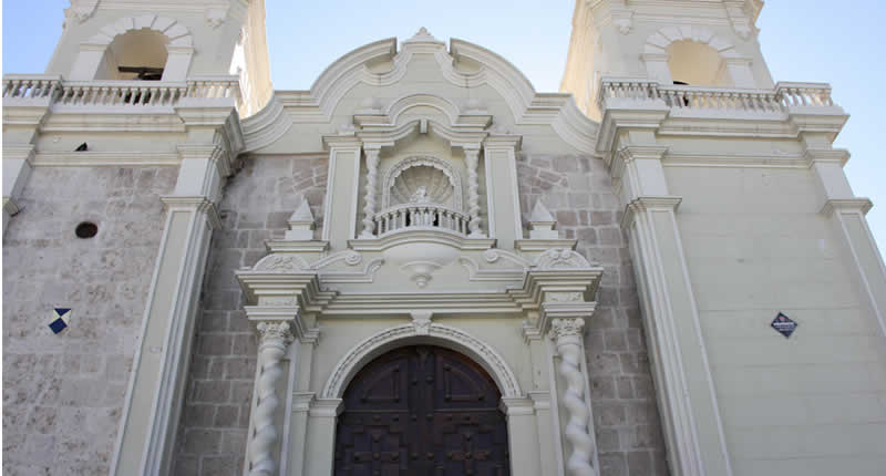 Iglesia Santa Marta – Religiöses Erbe im Herzen von Arequipa