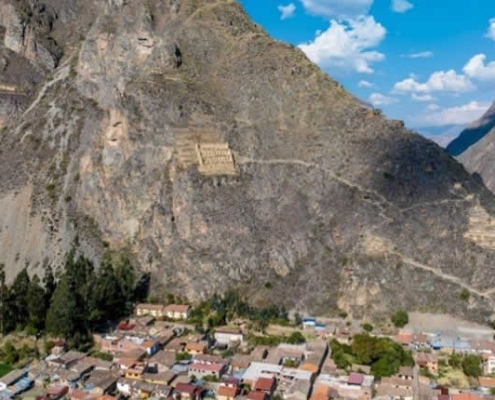 Tunupa o Wiracochan – El gigantesco relieve rocoso de Ollantaytambo