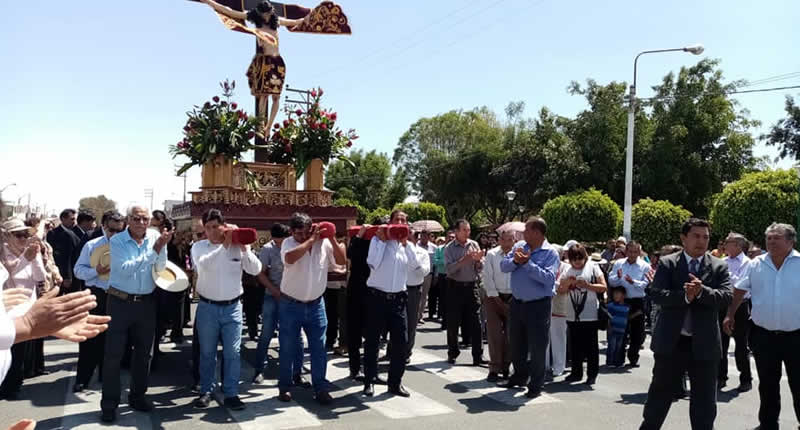 Festividad del Señor de la Joya: fe, música y brillo de plaza en el desierto de Arequipa