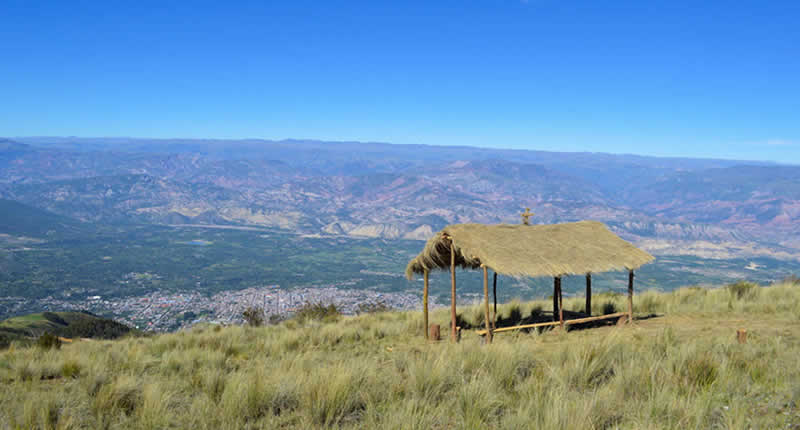 Mirador de Pultunchara: Balcón más alto de Huanta con luz andina y horizonte infinito