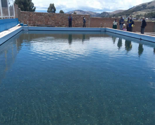 Baños Termales Piscina de Juriruni – Heißes Quellwasser im Hochland von Vilquechico