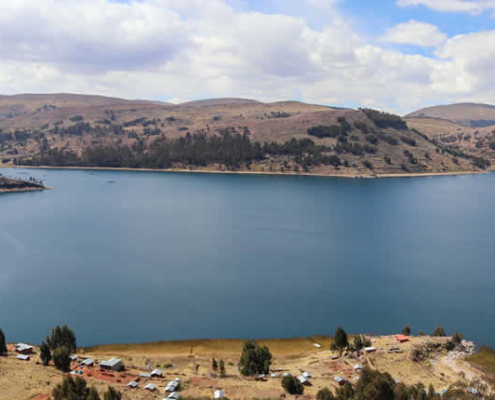 Isla San Pedro de Juspique: Andine Inselwelt vor Moho im Titicacasee
