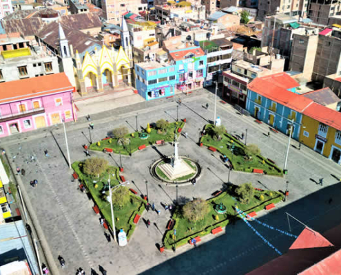 Parque Pino en Puno – Plaza histórica y corazón de la vida urbana