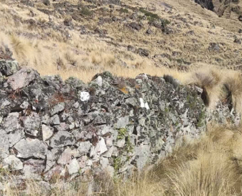 Sitio arqueológico Killi Killi – asentamiento preincaico sobre Macusani