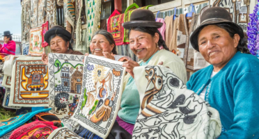 Artesanía en Juli – tapices bordados y textiles de los Andes
