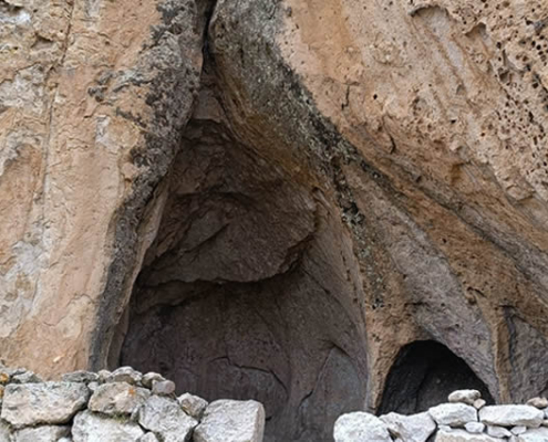 Pinturas rupestres de Convental cerca de Pisacoma