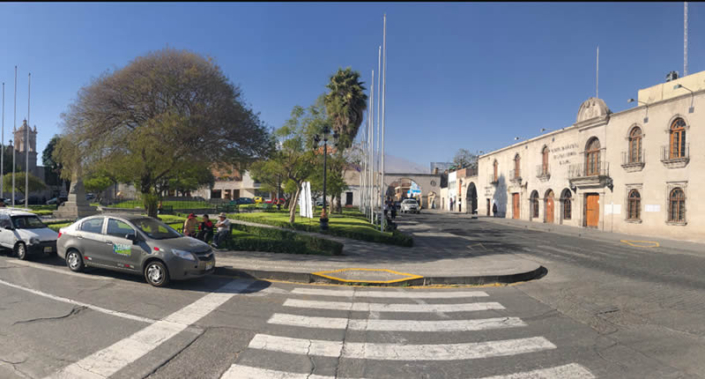 Plaza de Cayma in Arequipa mit Blick auf den Vulkan Misti
