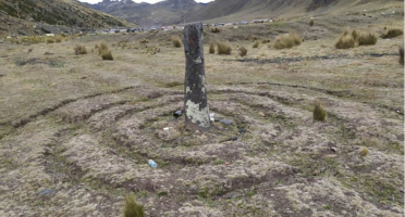 Archäologische Stätte Muyu Muyu Aymaña – Andenes Felsheiligtum und Hochlandökosystem in Corani