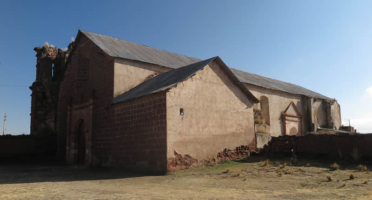 Templo de San Sebastián en Zepita: histórica iglesia parroquial en el altiplano aymara