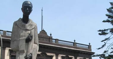Statue des Heiligen