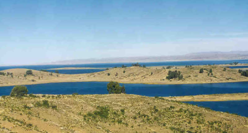 Archipiélago Wiñaymarca en la parte sur del lago Titicaca