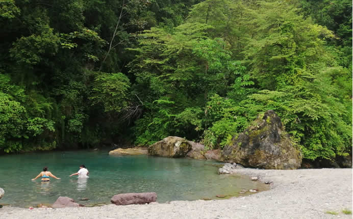  Pozas de Agua y Sal de Pozuzo