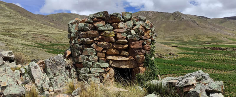 Chullpa de Santa María en el Altiplano de Puno