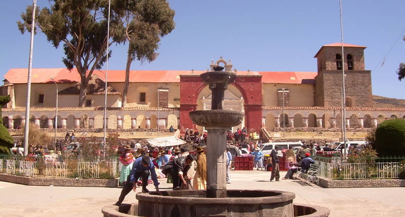 Corazón colonial de Chucuito